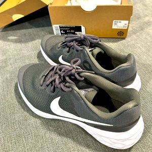 4 youth Nike Sneakers